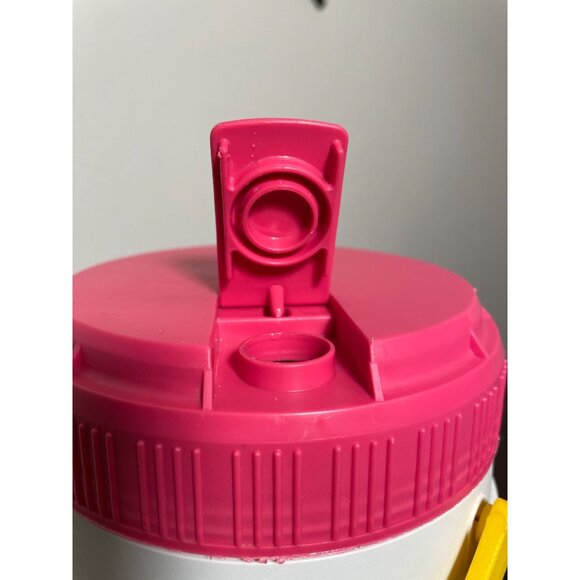 Vintage '90's Igloo 1/2 Gallon Cooler - Picture 3 of 8